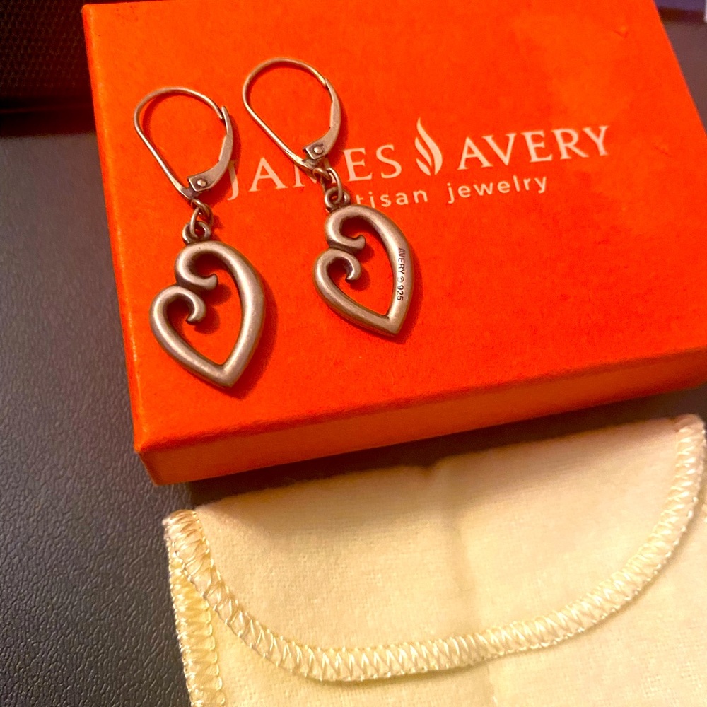 👯‍♀️👩‍👧🤰James Avery Mother Love Drop Earrings 🤰👩‍👧👯‍♀️